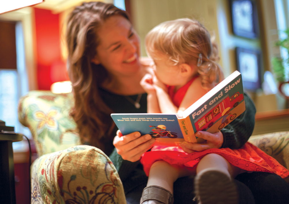 Lifestyle Photography | Giggling Girl
